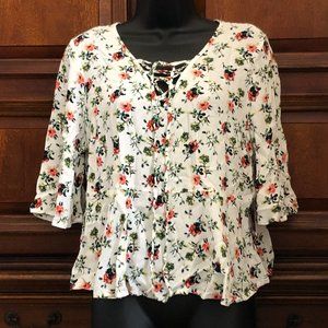Mossimo Women's Lace-up Floral Top - M